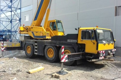 Автокран Liebherr 40 т, стрела 30 м