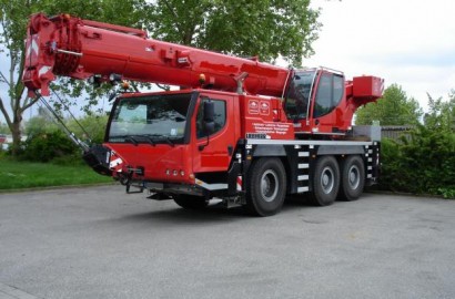 Автокран Liebherr 50 т, стрела 40 + 16 м гусек