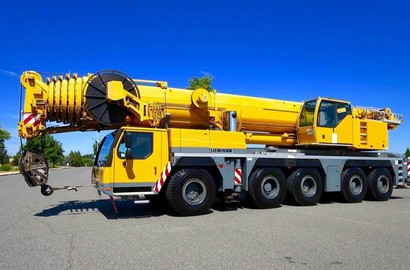 Автокран Liebherr 200 т, стрела 72+22 м гусек
